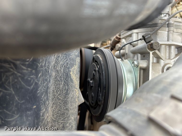 image for item FG1668 2003 International 8100 utility / service truck