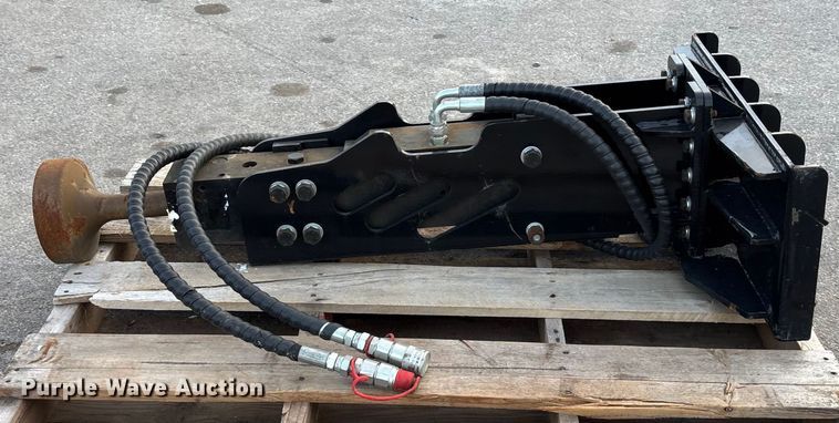 image for item FG1675 GIYI compact skid steer post driver