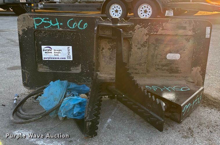 image for item FG1676 2025 KC QT–TP skid steer tree puller