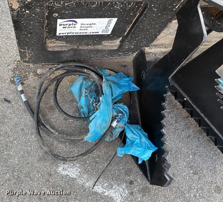 image for item FG1676 2025 KC QT–TP skid steer tree puller