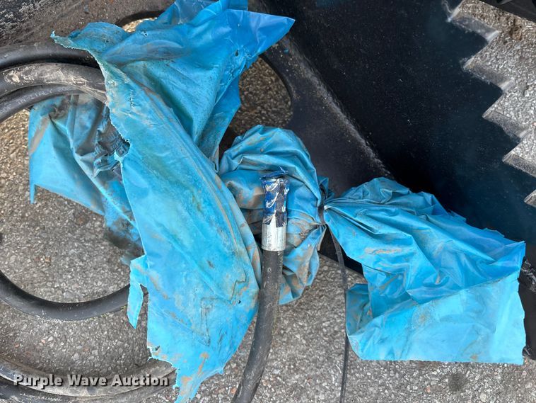 image for item FG1676 2025 KC QT–TP skid steer tree puller