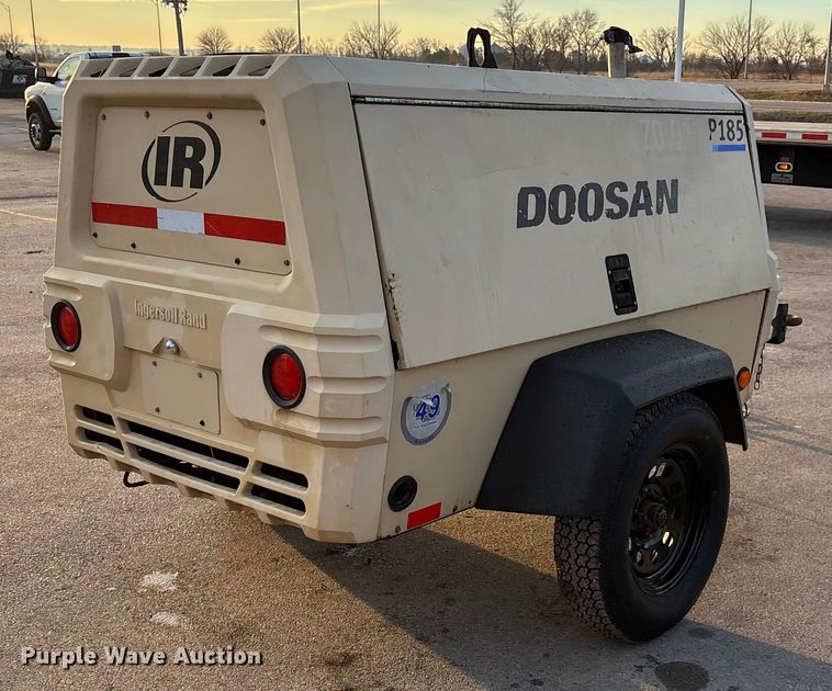 image for item FG1677 2018 Ingersoll Rand P185 air compressor