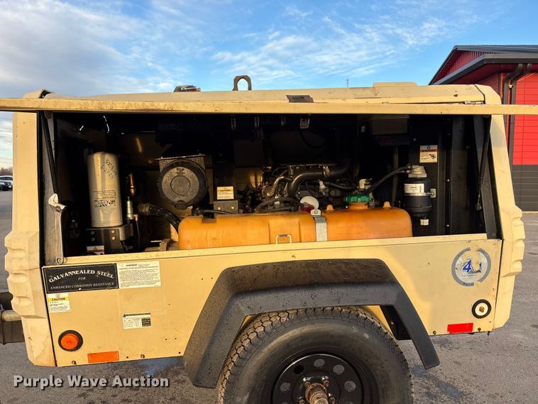 image for item FG1677 2018 Ingersoll Rand P185 air compressor