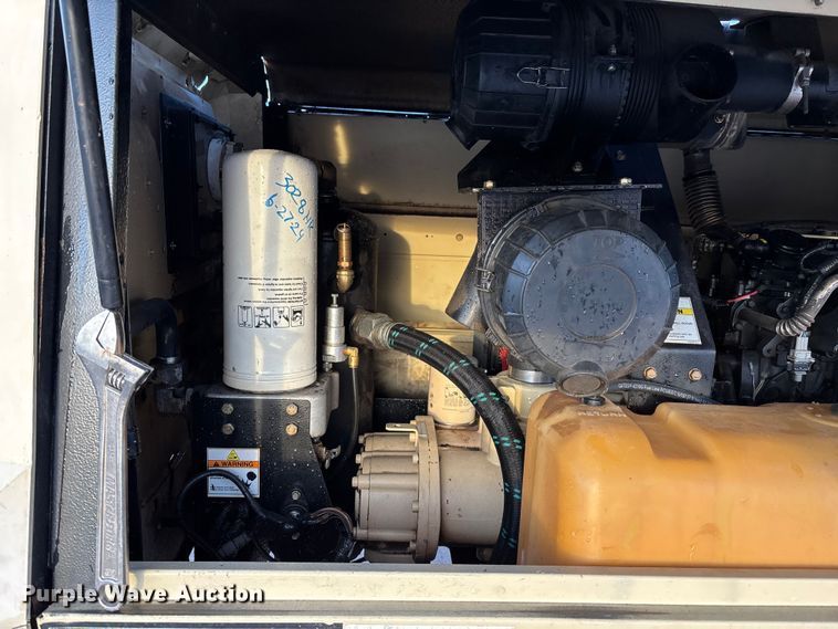 image for item FG1677 2018 Ingersoll Rand P185 air compressor