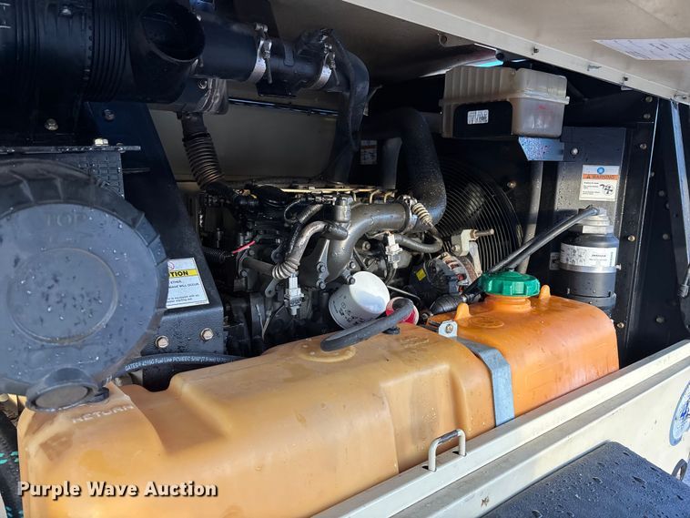 image for item FG1677 2018 Ingersoll Rand P185 air compressor