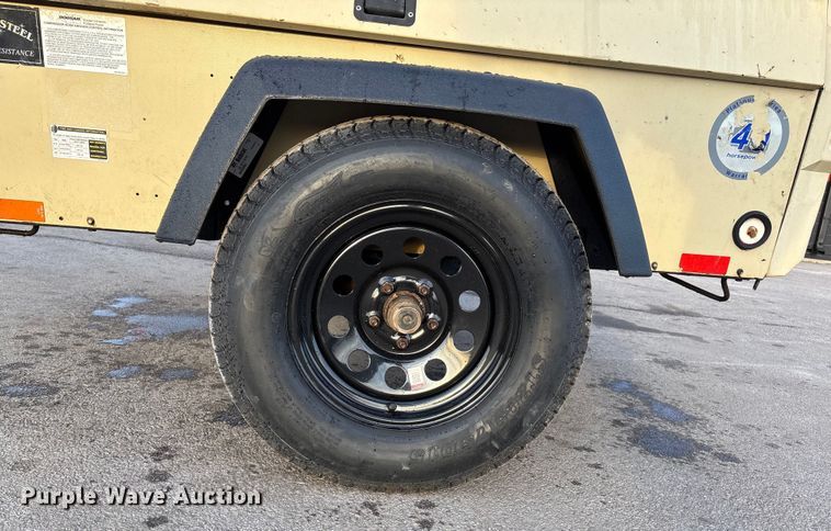 image for item FG1677 2018 Ingersoll Rand P185 air compressor