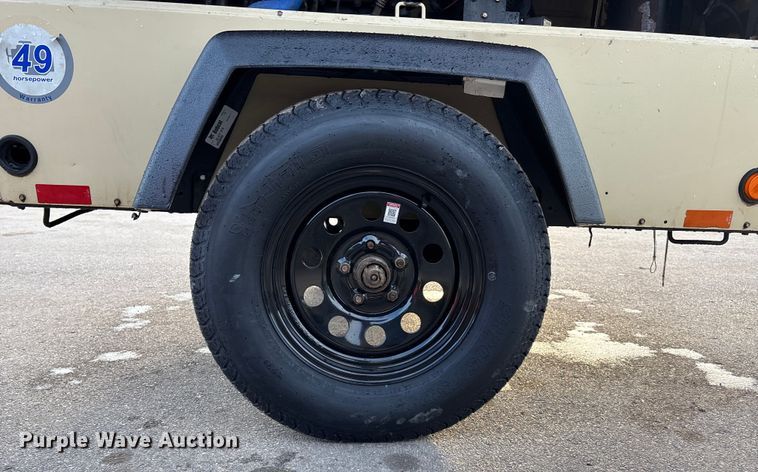 image for item FG1677 2018 Ingersoll Rand P185 air compressor