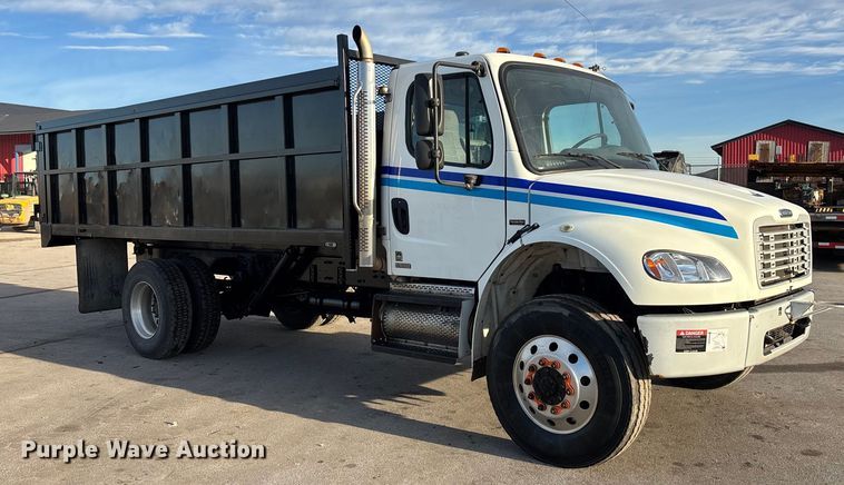 image for item FG1678 2010 Freightliner Business Class M2 dump truck