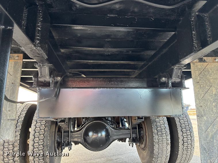 image for item FG1678 2010 Freightliner Business Class M2 dump truck