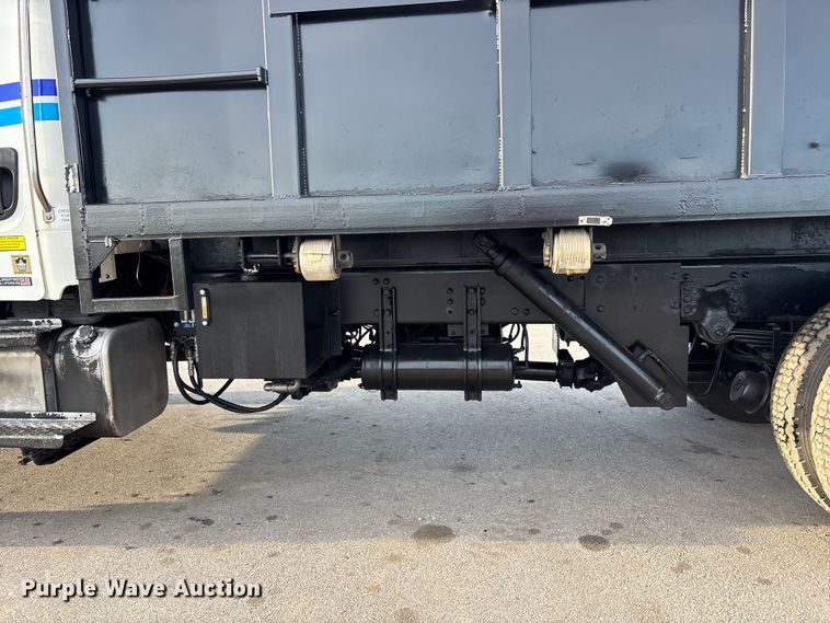 image for item FG1678 2010 Freightliner Business Class M2 dump truck