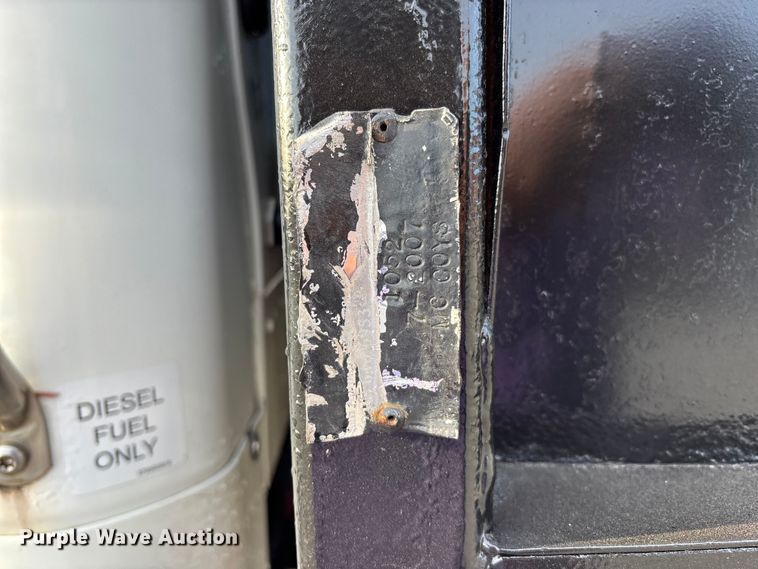 image for item FG1678 2010 Freightliner Business Class M2 dump truck