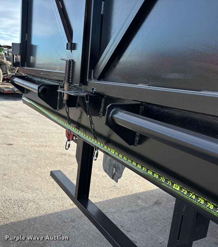 image for item FG1678 2010 Freightliner Business Class M2 dump truck