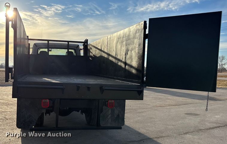 image for item FG1678 2010 Freightliner Business Class M2 dump truck