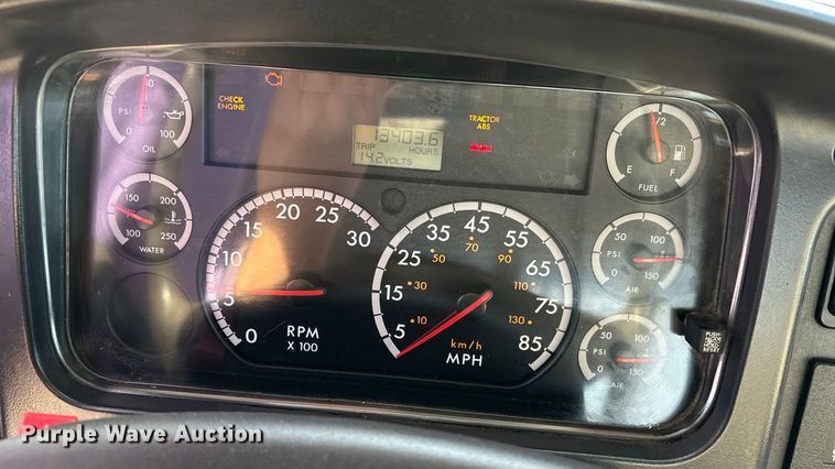 image for item FG1678 2010 Freightliner Business Class M2 dump truck