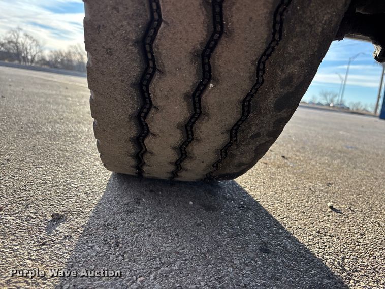 image for item FG1678 2010 Freightliner Business Class M2 dump truck