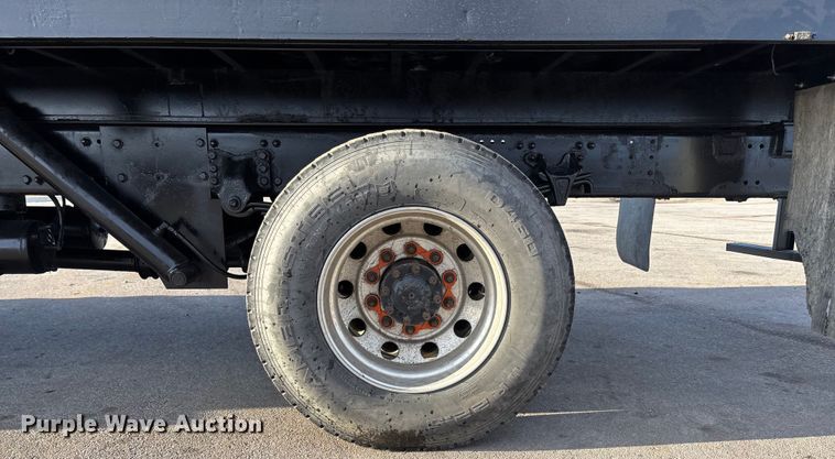 image for item FG1678 2010 Freightliner Business Class M2 dump truck