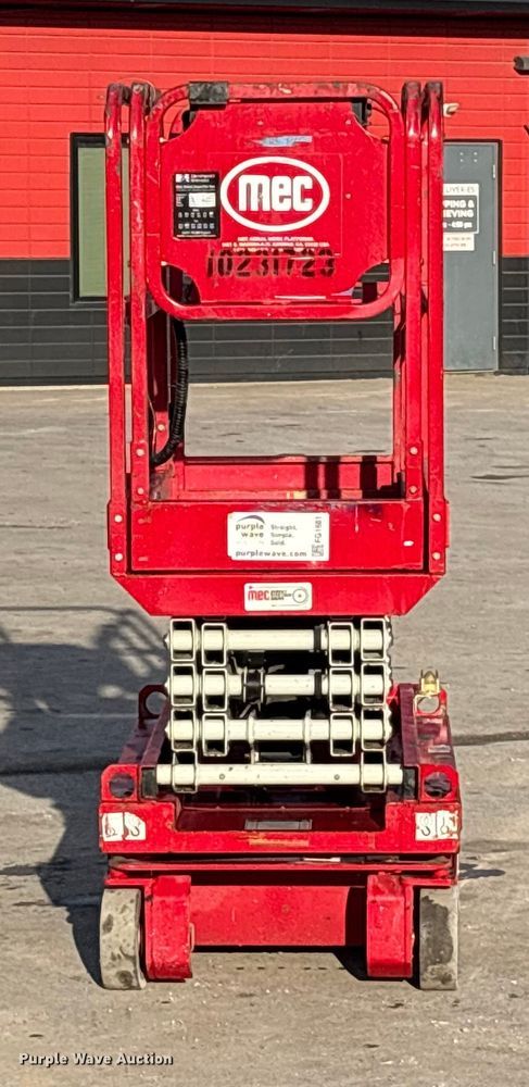 image for item FG1681 2018 MEC 1330SE scissor lift