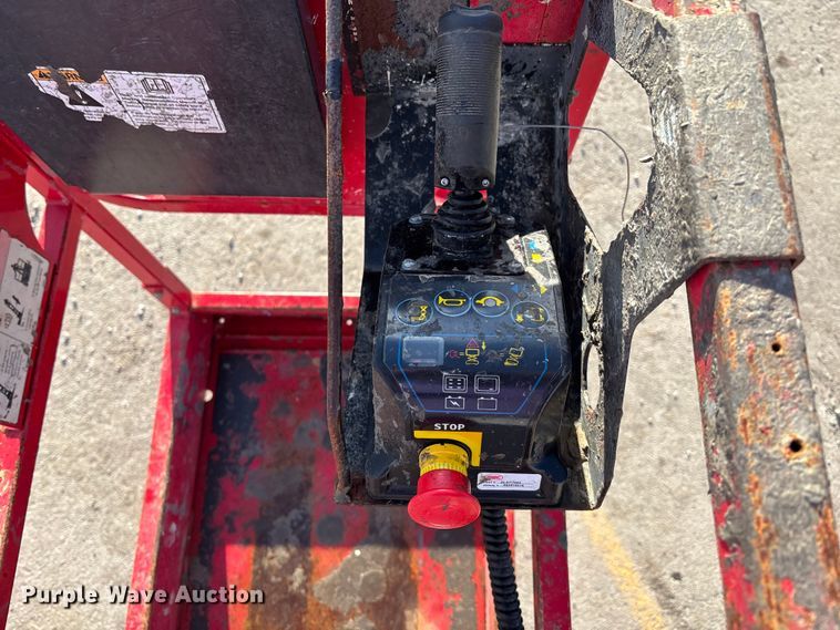 image for item FG1681 2018 MEC 1330SE scissor lift