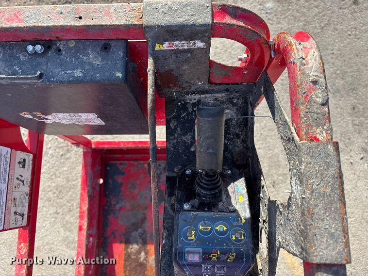 image for item FG1681 2018 MEC 1330SE scissor lift