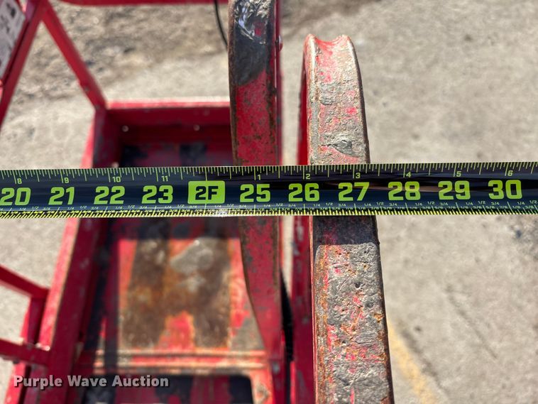 image for item FG1681 2018 MEC 1330SE scissor lift