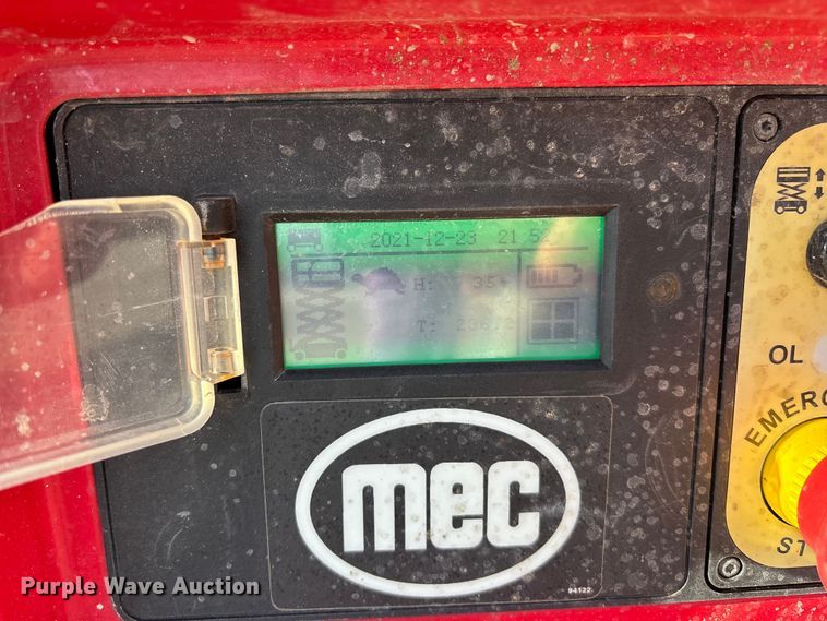 image for item FG1681 2018 MEC 1330SE scissor lift