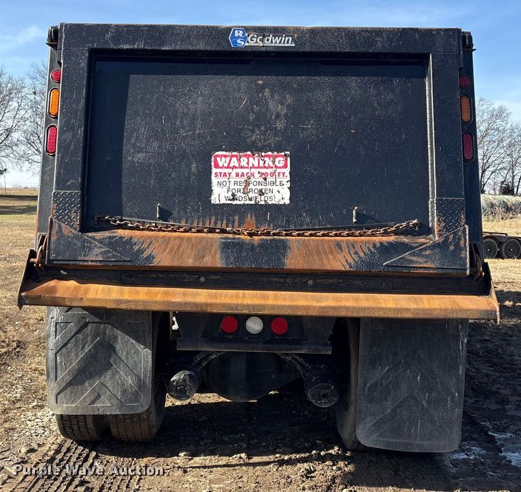 image for item FI0088 2019 Kenworth T880 dump truck