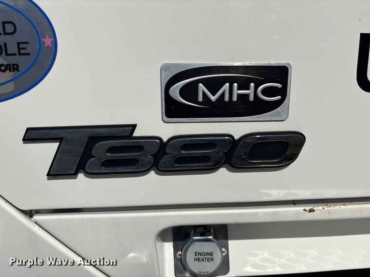 image for item FI0088 2019 Kenworth T880 dump truck