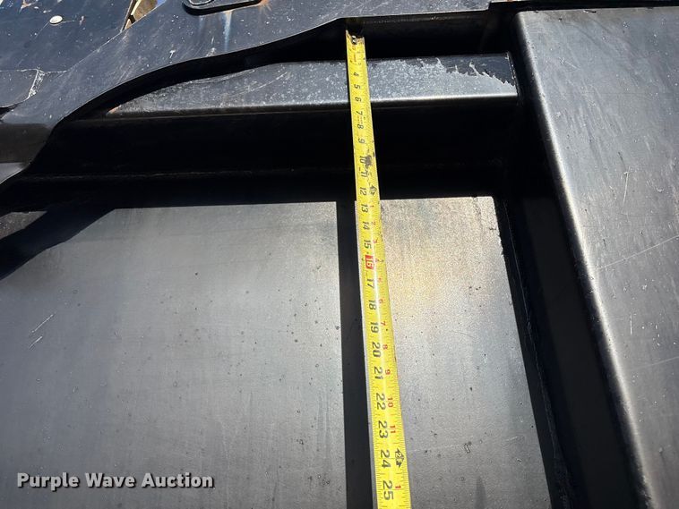 image for item FI0088 2019 Kenworth T880 dump truck