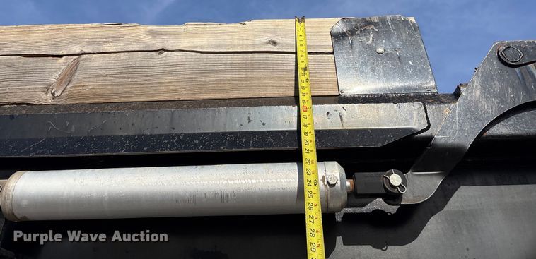 image for item FI0088 2019 Kenworth T880 dump truck