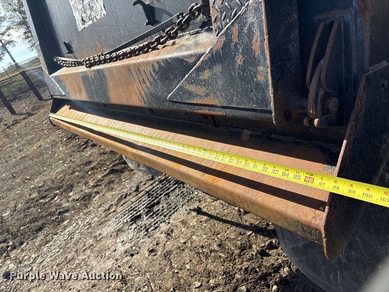 image for item FI0088 2019 Kenworth T880 dump truck