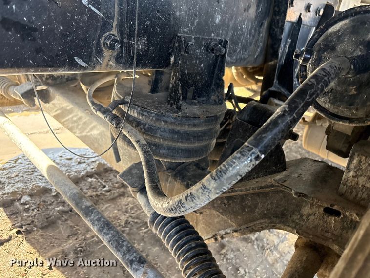 image for item FI0088 2019 Kenworth T880 dump truck