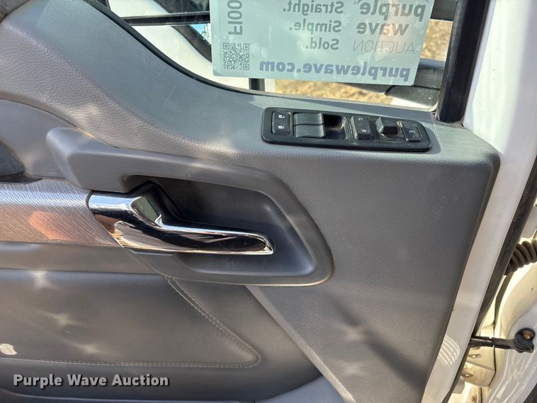 image for item FI0088 2019 Kenworth T880 dump truck