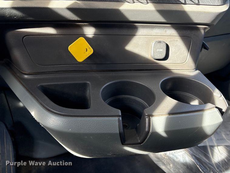 image for item FI0088 2019 Kenworth T880 dump truck