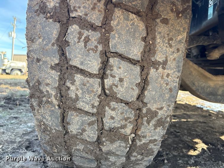 image for item FI0088 2019 Kenworth T880 dump truck