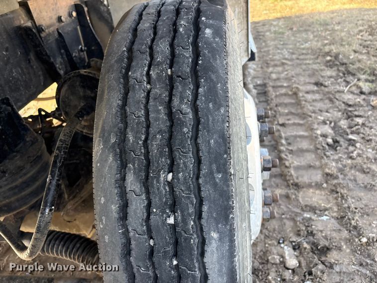 image for item FI0088 2019 Kenworth T880 dump truck