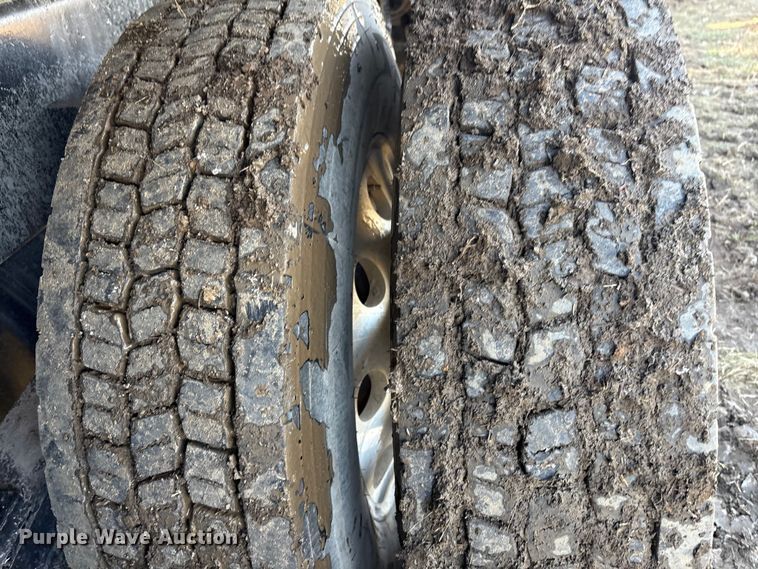 image for item FI0088 2019 Kenworth T880 dump truck