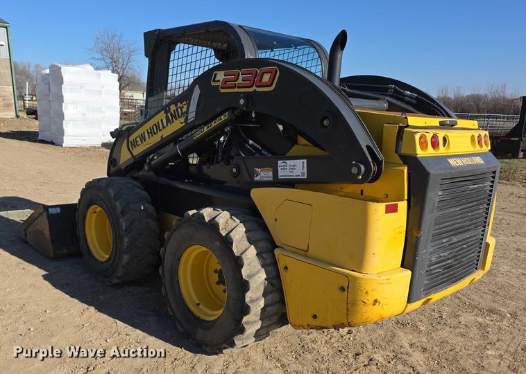 image for item FI0688 New Holland L230 200 series skid steer loader