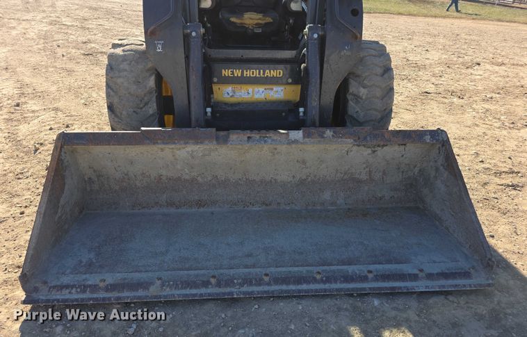 image for item FI0688 New Holland L230 200 series skid steer loader