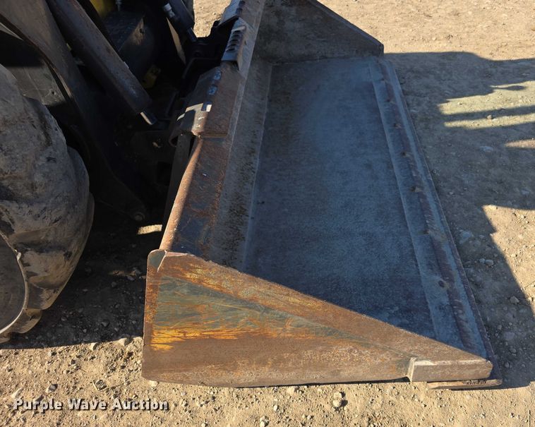 image for item FI0688 New Holland L230 200 series skid steer loader