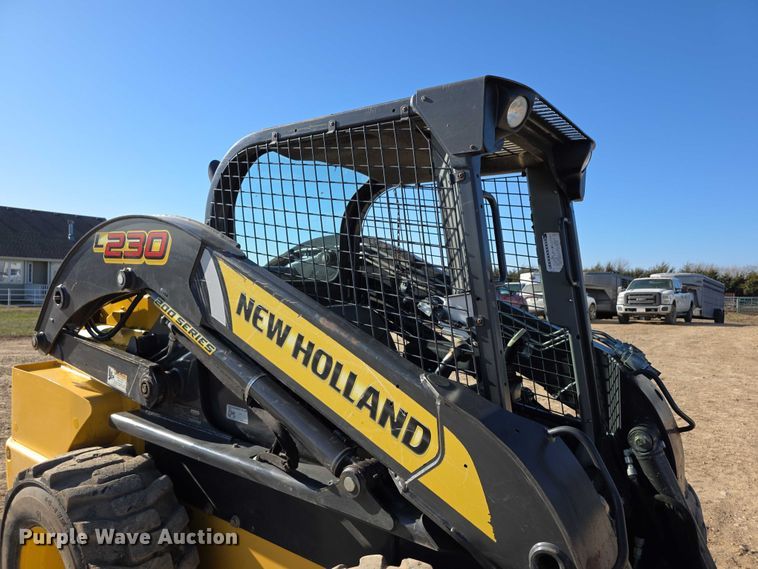 image for item FI0688 New Holland L230 200 series skid steer loader