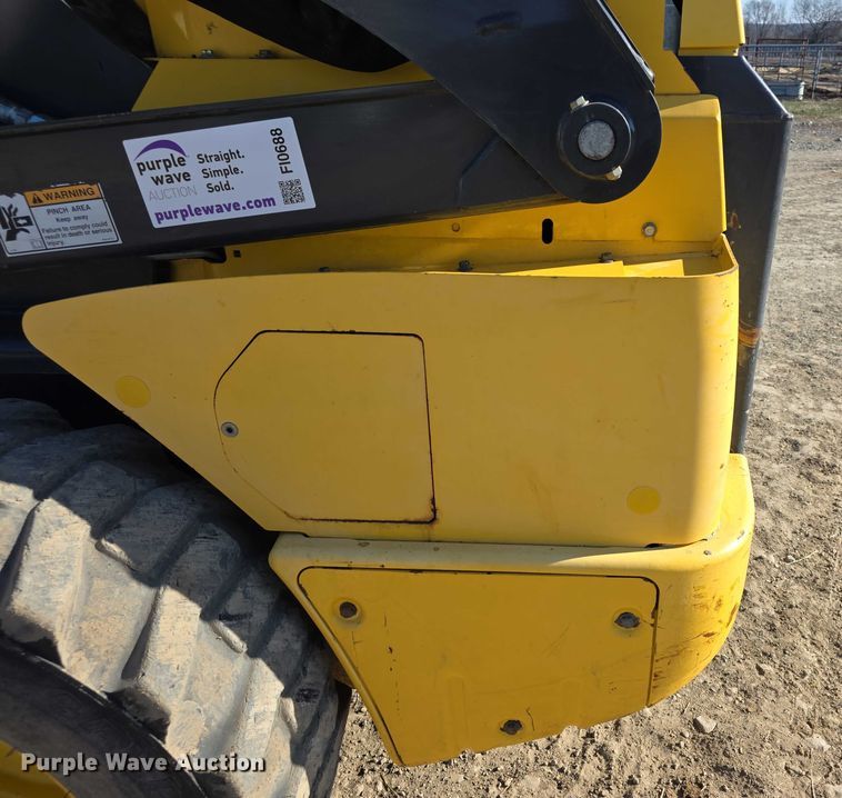 image for item FI0688 New Holland L230 200 series skid steer loader