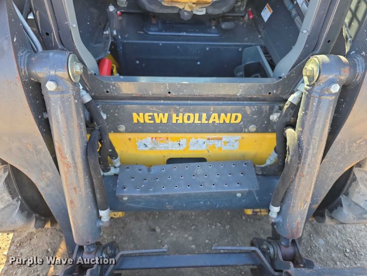 image for item FI0688 New Holland L230 200 series skid steer loader