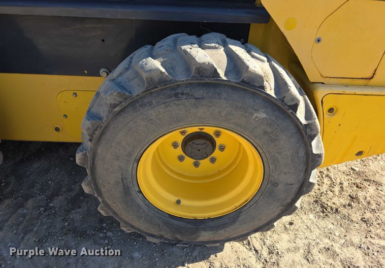 image for item FI0688 New Holland L230 200 series skid steer loader