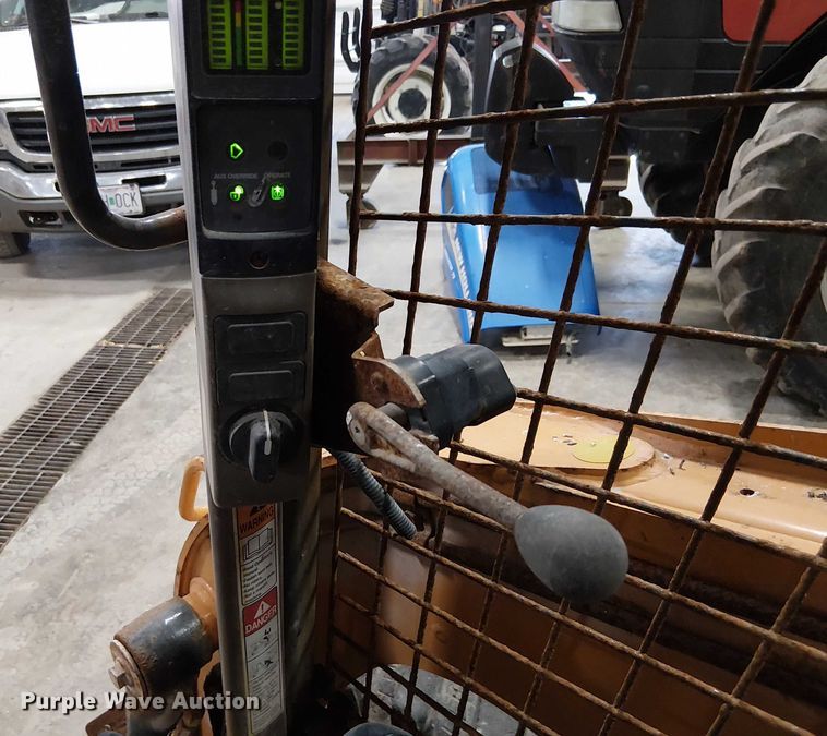 image for item FK0899 Case  SR210 skid steer loader