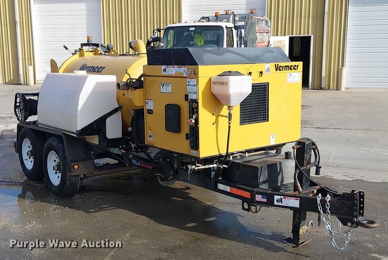 image for item FK0905 Vermeer V500LE vacuum trailer