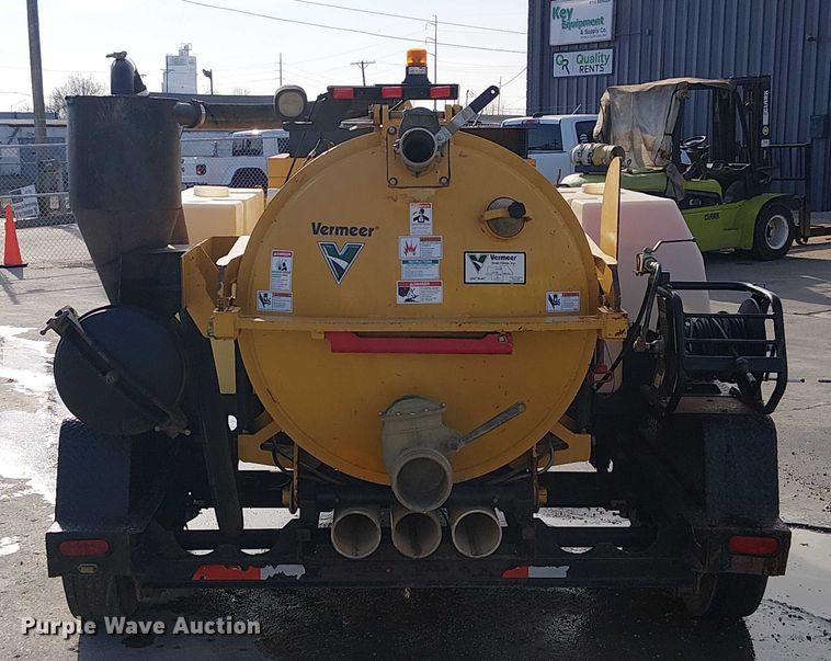 image for item FK0905 Vermeer V500LE vacuum trailer