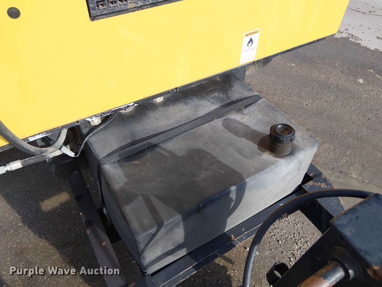 image for item FK0905 Vermeer V500LE vacuum trailer