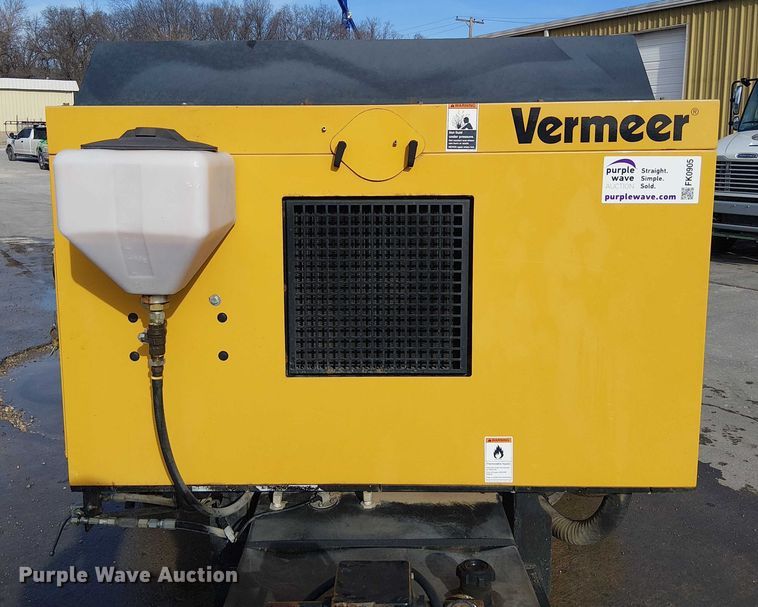 image for item FK0905 Vermeer V500LE vacuum trailer