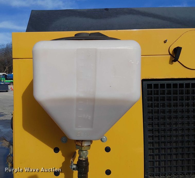 image for item FK0905 Vermeer V500LE vacuum trailer