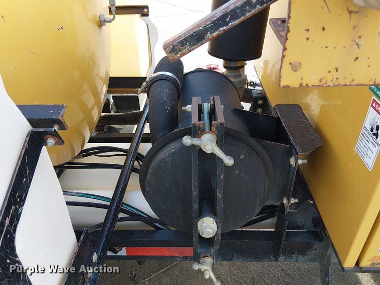 image for item FK0905 Vermeer V500LE vacuum trailer